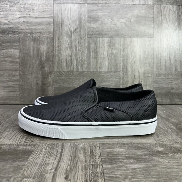 Vans Classic Slip On Women's size 9.5 Leather  Shoes - Picture 2 of 8